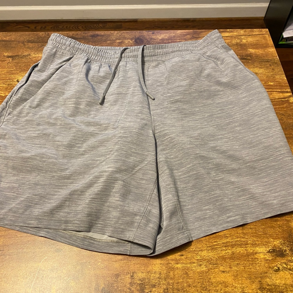 Lululemon Pacebreaker Shorts - Lined